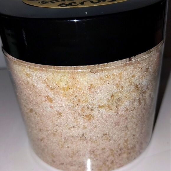 Hand crafted natural Brown Sugar Snicker doddle Emulsified sugar scrub - Picture 8 of 11